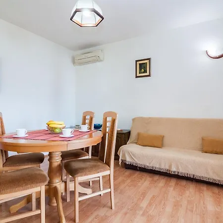 Apartman Cvita Ugljan