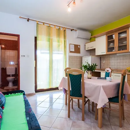 Cvita Apartman Ugljan